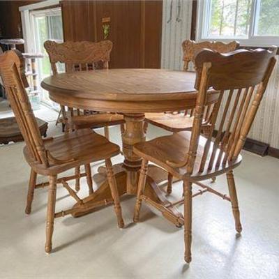 Dinaire Dining Set .jpg