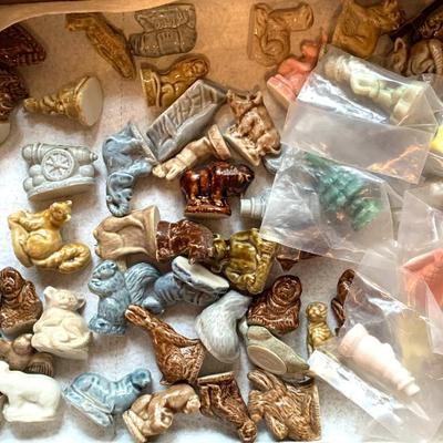 Sale Photo Thumbnail #107: Lot - Wade Whimsies