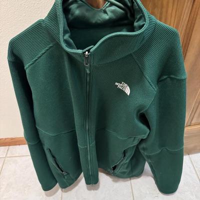Sale Photo Thumbnail #90: Like new North Face Jacket 