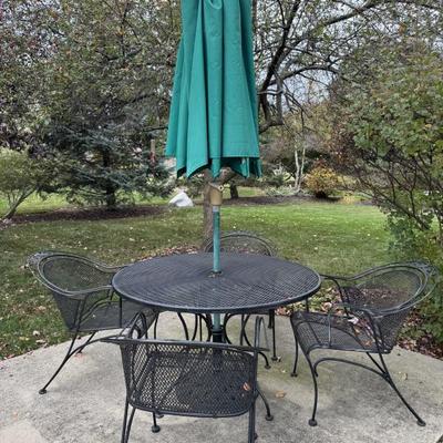Sale Photo Thumbnail #211: Patio table chairs and Umbrella 