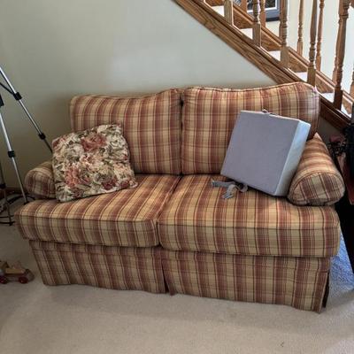 Sale Photo Thumbnail #11: Loveseat 