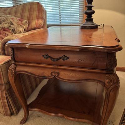 Sale Photo Thumbnail #12: End table 