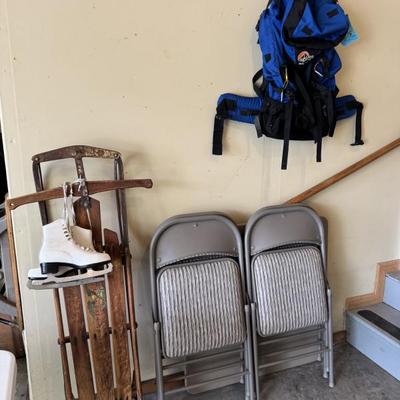 Sale Photo Thumbnail #184: Garage, nice like new table and chairs 