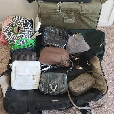 Luggage, Purses & Accessories Featuring Perry Ellis
