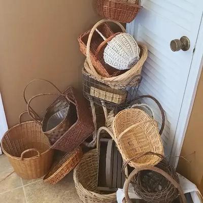 Assorted Basket Collection in Varied Sizes