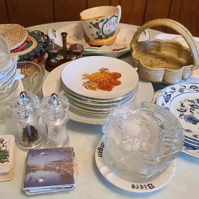 Elegant Dishware Collection Featuring Blue Danube