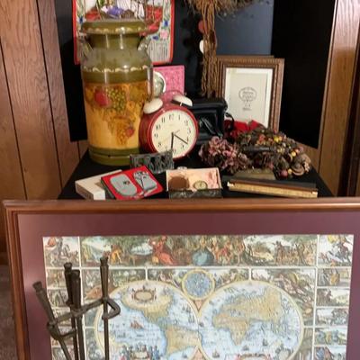 Vintage Décor & Old-World Map Wall Art (30" x 43")