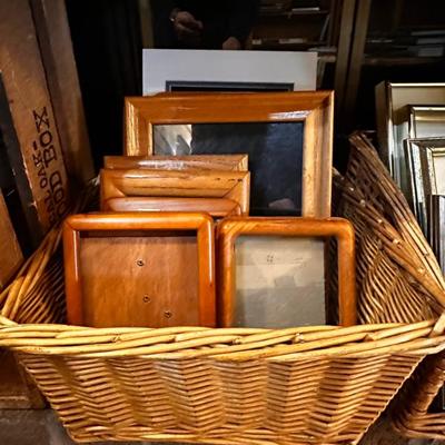 Sale Photo Thumbnail #255