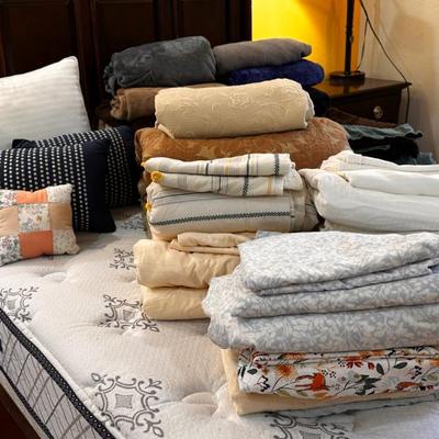 Sale Photo Thumbnail #379