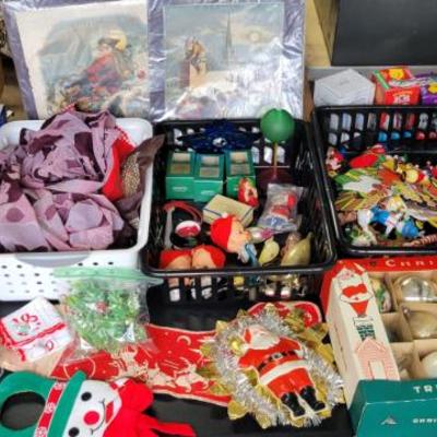 Sale Photo Thumbnail #40: Vintage Christmas