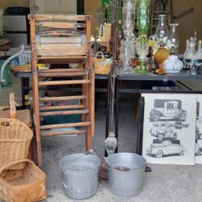 Wringer Folding Bench, Baskets and Buckets