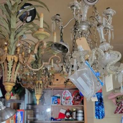 Sale Photo Thumbnail #27: Chandeliers 