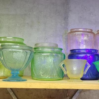 Sale Photo Thumbnail #77: Glassware