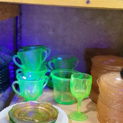 Sale Photo Thumbnail #81: Glassware