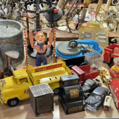 Sale Photo Thumbnail #20: Vintage Toys