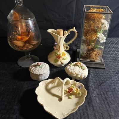 Porcelain Flower Set