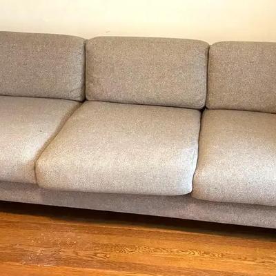 Metro manufacturing sofa