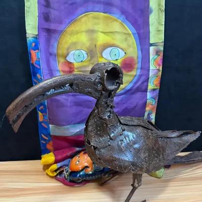 Metalwork bird figure silk tapestry