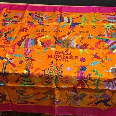 Herme s "din tini yä zuë" silk scarf