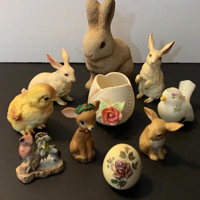 Collection Of Ceramic Animals And Eggs Including Artist Signed Fenton Bird
