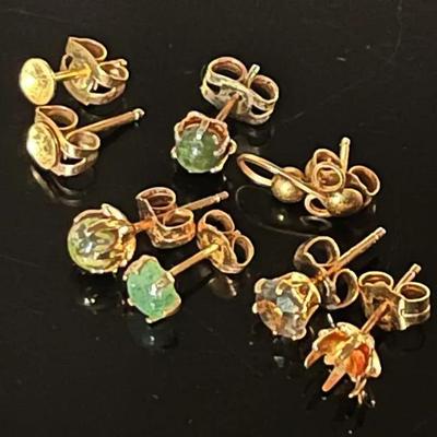 14K Yellow Gold Stud Earrings with Jade