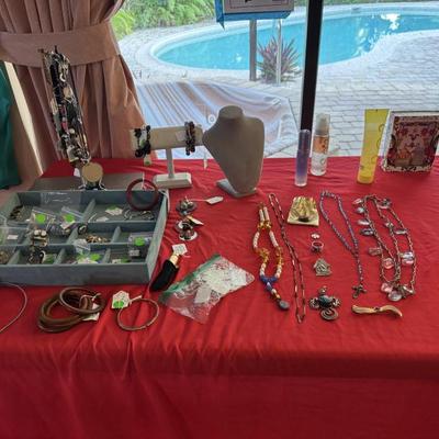 Sale Photo Thumbnail #40