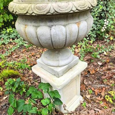 Cintage Cement Garden Planter Pot & Pedestal 