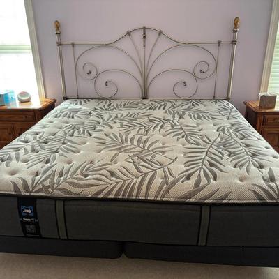 King Bedframe & Sealy Posturpedic Plus Mattress