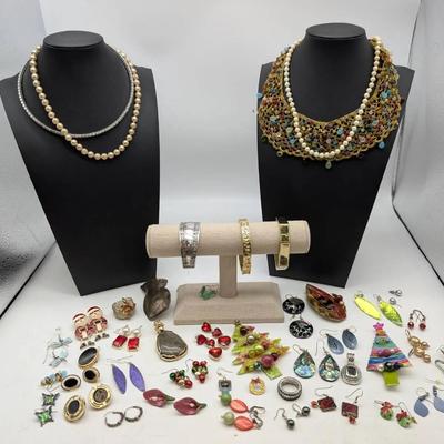 Group Of Holiday & Costume Jewelry 