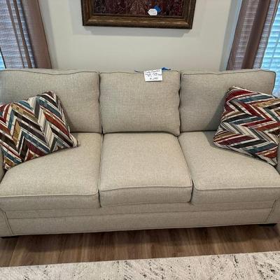 Sale Photo Thumbnail #29