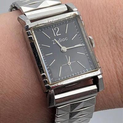 Zodiac Wristwatch 10K RGP Bezel