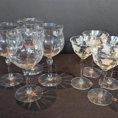 2 Sets of Four Glasses | 4 Clear Glass Wine Glasses | 4 Etched Leaf Liqueur Glasses