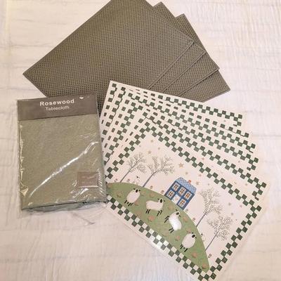 Green Tablecloth and Two Sets of Placemats