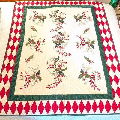 Red White and Green Christmas Throw Size Quilt with Green Velvet Trim