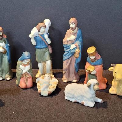 Vintage Ceramic Nativity Scene Pieces