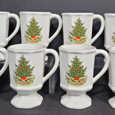 Set of 8 Pfaltzgraff Christmas Heritage Christmas Tree Coffe/Hot Chocolate Mugs