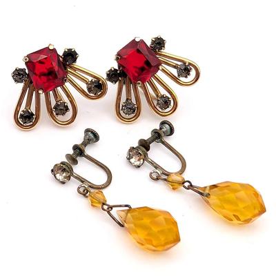 2 Pair Screwback Earrings 