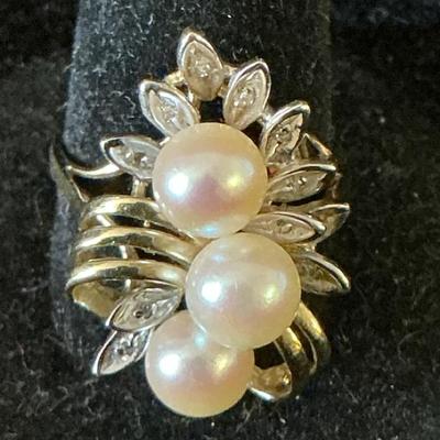 14k Gold Pearl Ring