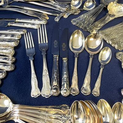 Roberts And Dore Sheffield Stainless Steel Flatware And Serving Pieces 
