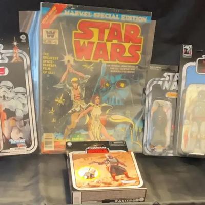 Star Wars Figurines & Vintage Comic Book Collection
