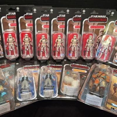 Star Wars Vintage-Style Figures – The Mandalorian & Rogue One
