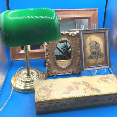 BK235 Vintage Table Lamp 