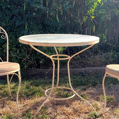 BK509 Table & Chairs