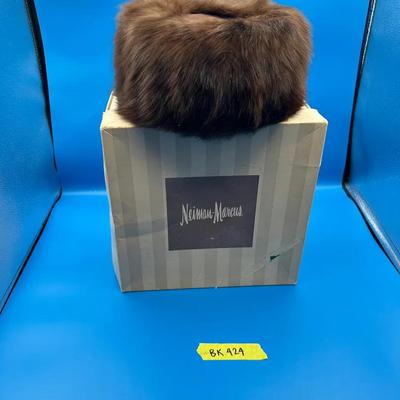BK424 Neiman Marcus Fur Ladies Cap
