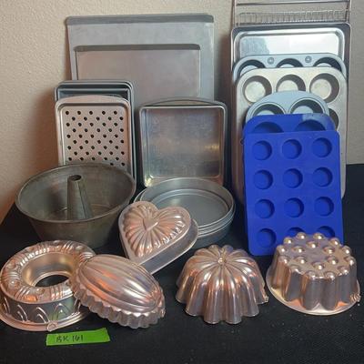 BK161 Pans For Every Baking Need
