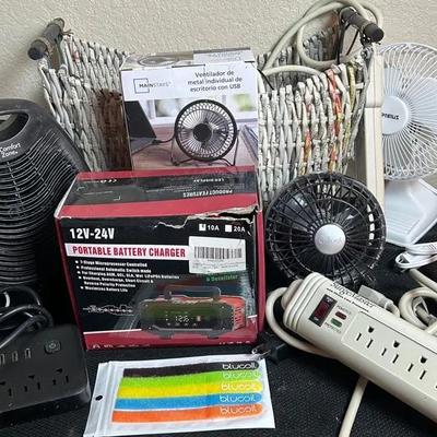BK306 Portable Battery Charger 