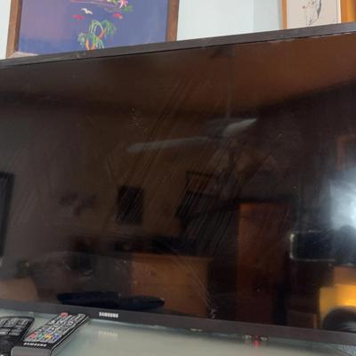 BK302 Samsung 32in TV