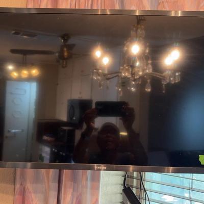 BK195 Samsung TV With Remote 