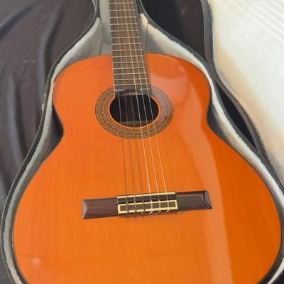 BK304 Alvarez Classic Guitar