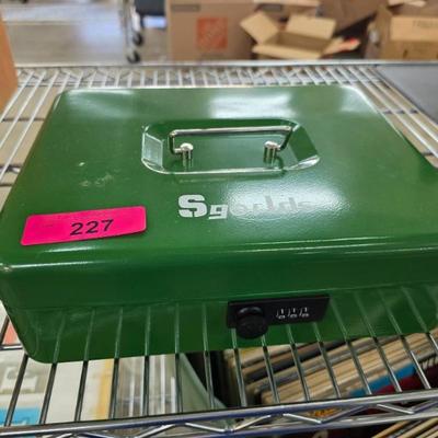Sale Photo Thumbnail #392